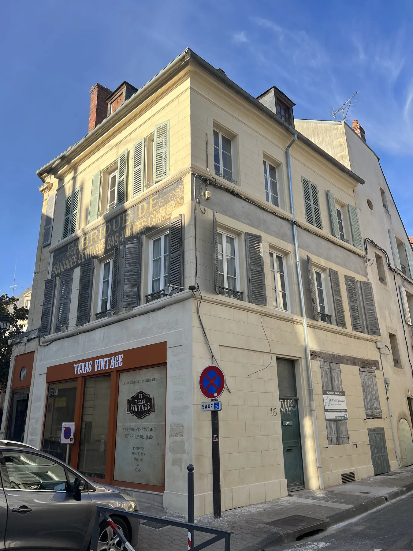 La façade restaurée