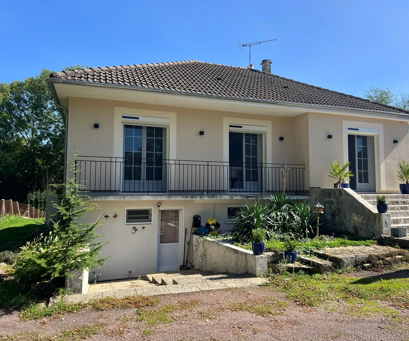 La maison après isolation, vue de trois quarts