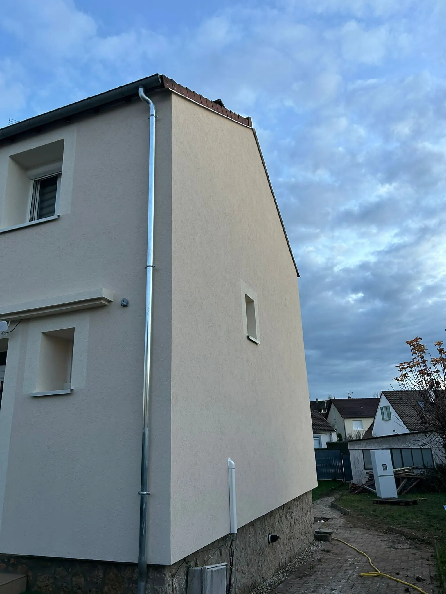 Pignon isolé et enduit