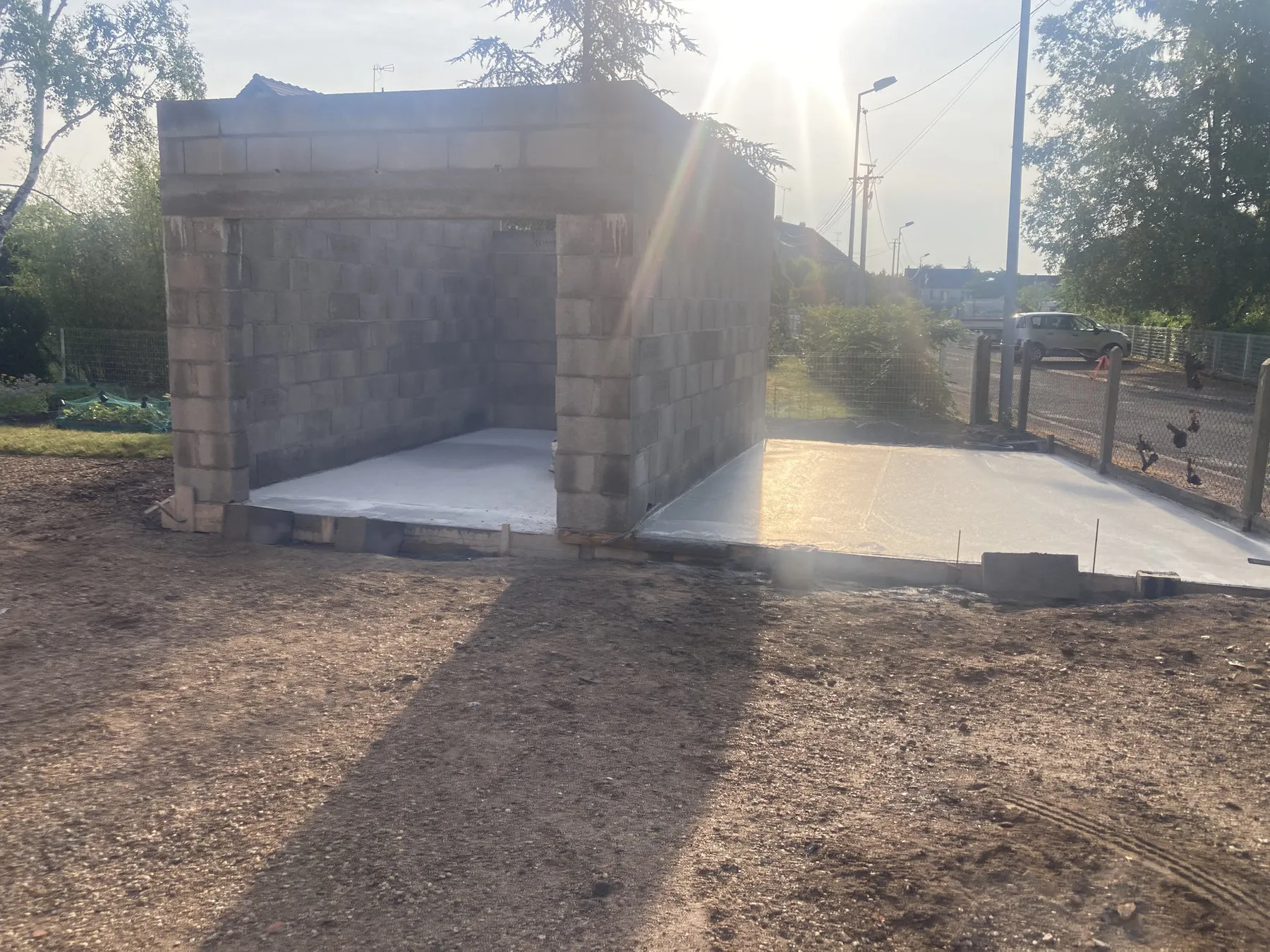 Avant : garage à toit plat à Sermoise-sur-Loire